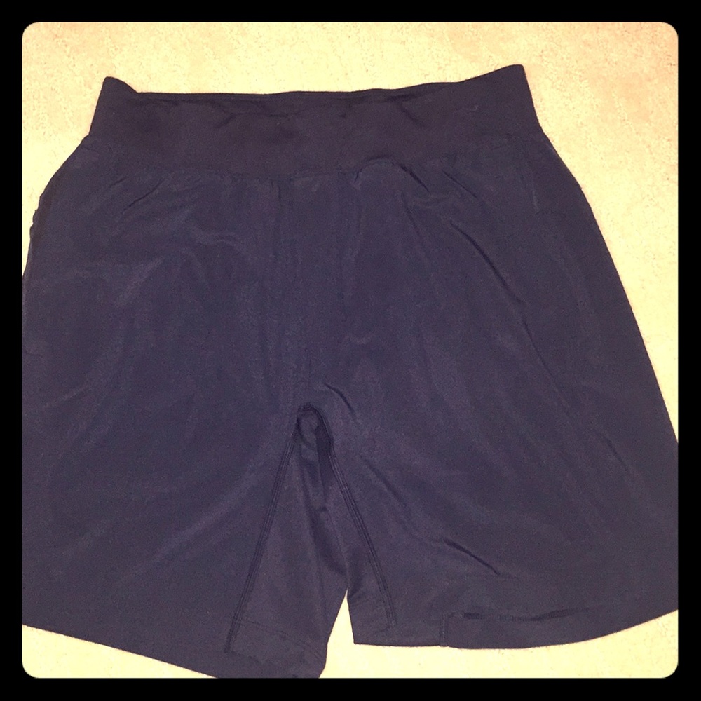 Men’s Lululemon workout shorts